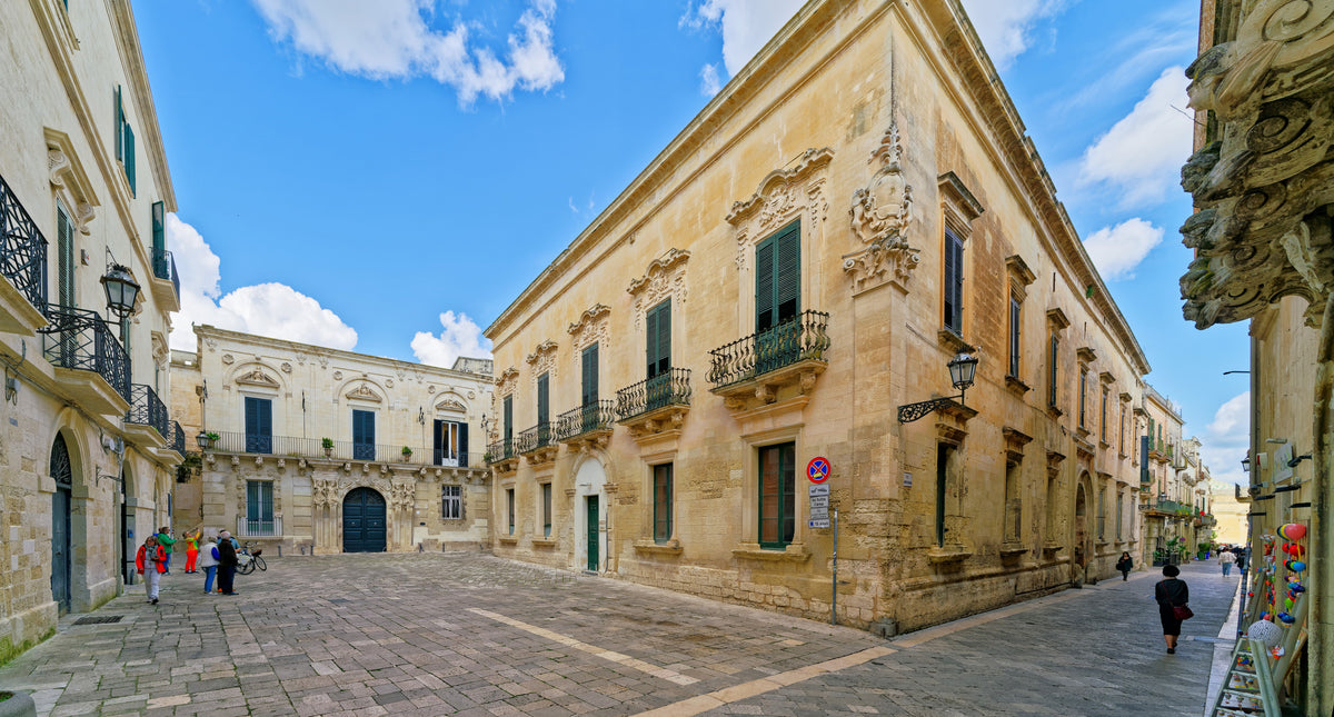 Lecce — triptych-wide | Wikimedia Commons