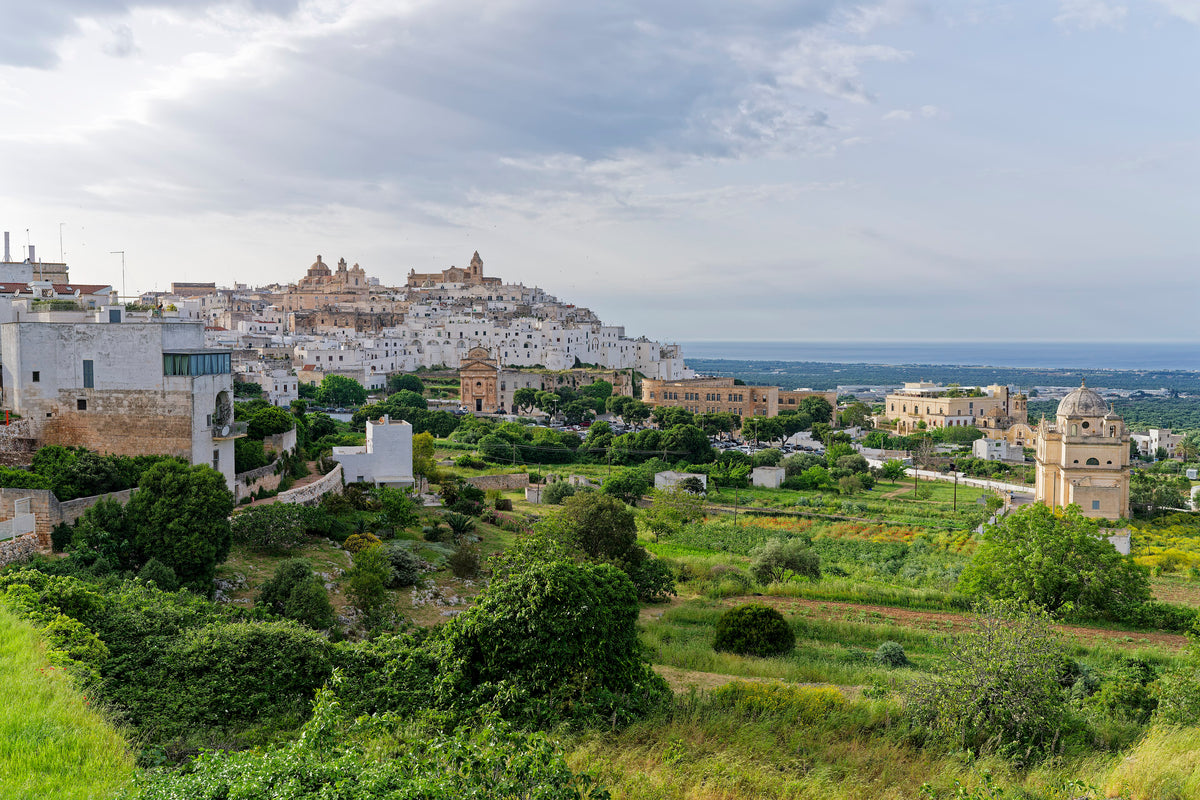 Ostuni — closing | Wikimedia Commons