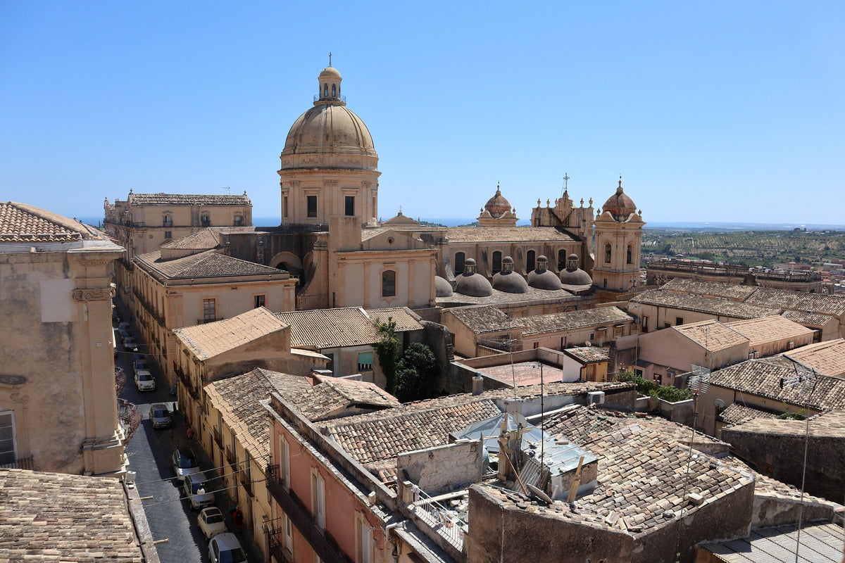 Noto — triptych-wide | Wikimedia Commons