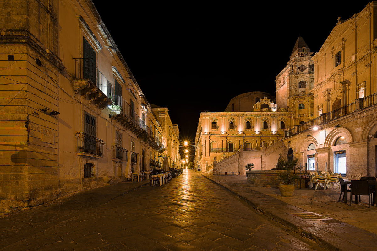 Noto — intro-wide | Wikimedia Commons