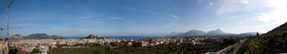 Bagheria — triptych-wide | Wikimedia Commons