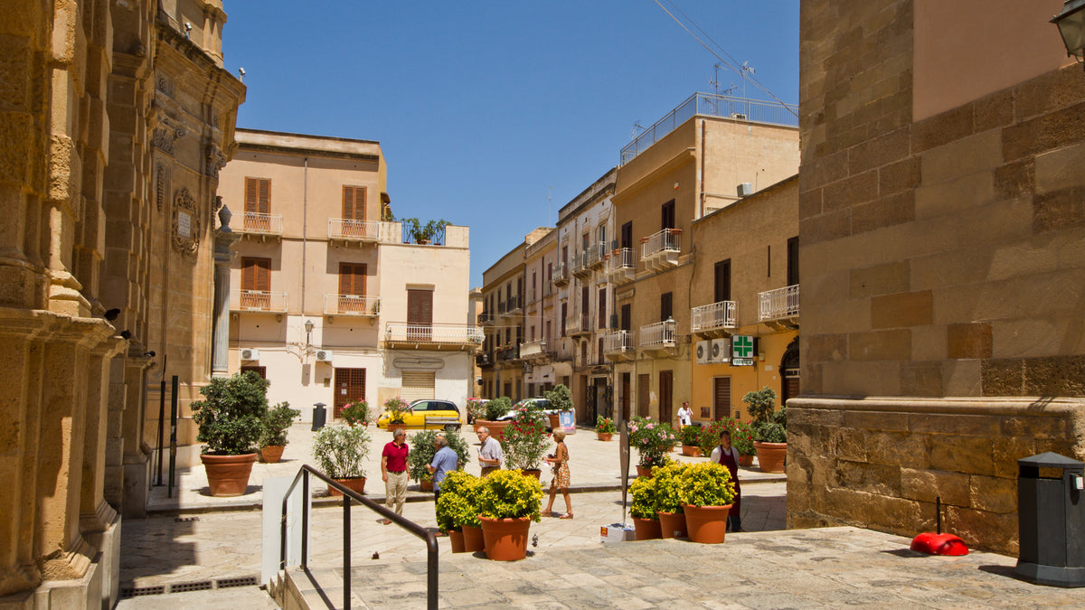 Marsala — intro-wide | Wikimedia Commons