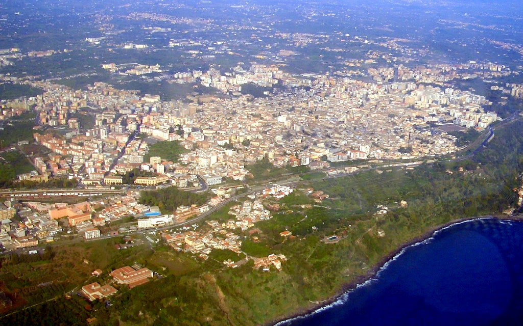 Acireale — closing | Wikimedia Commons