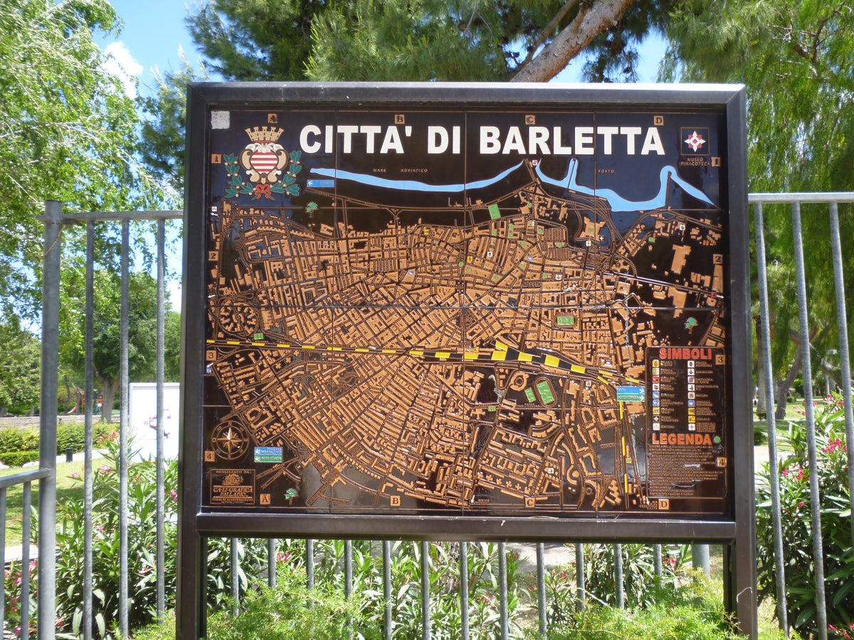 Barletta — gallery-04 | Wikimedia Commons