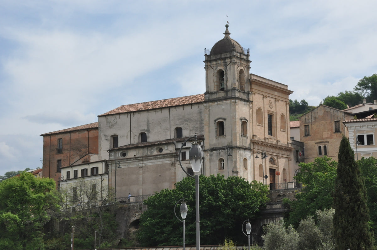 Paola — closing | Wikimedia Commons