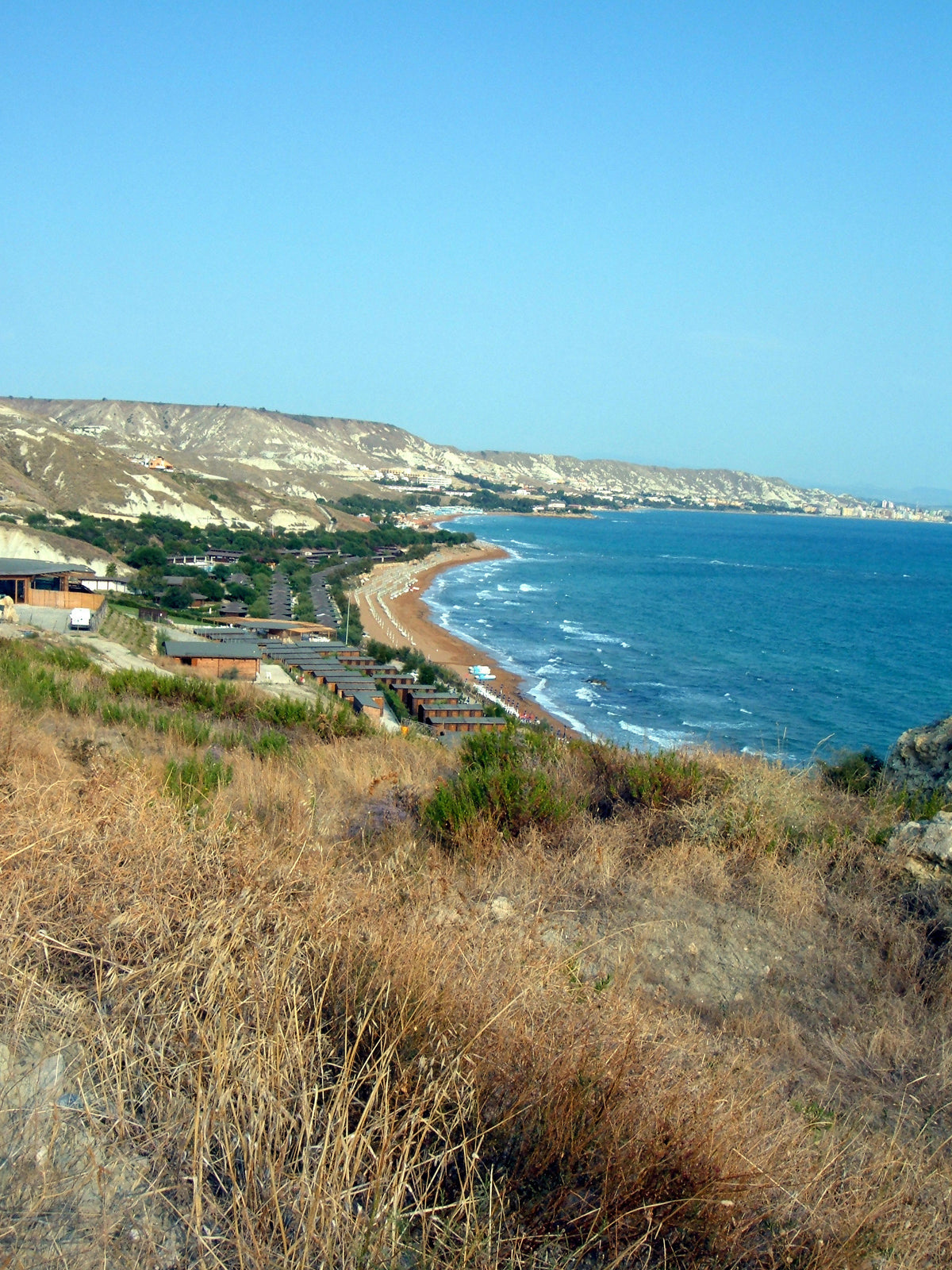 Crotone — triptych-wide | Wikimedia Commons