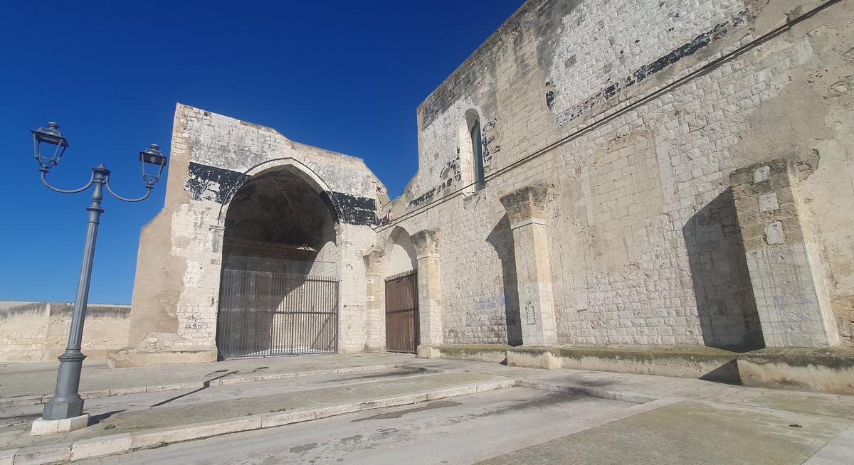 Barletta — closing | Wikimedia Commons