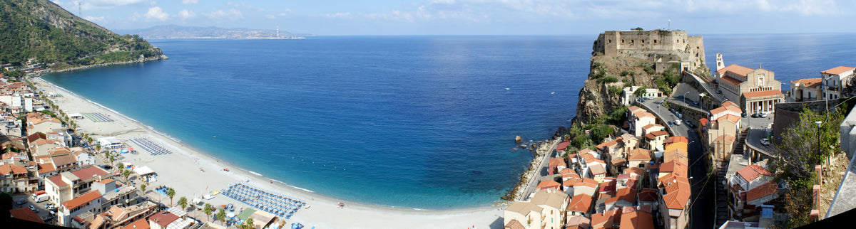Scilla — triptych-wide | Wikimedia Commons