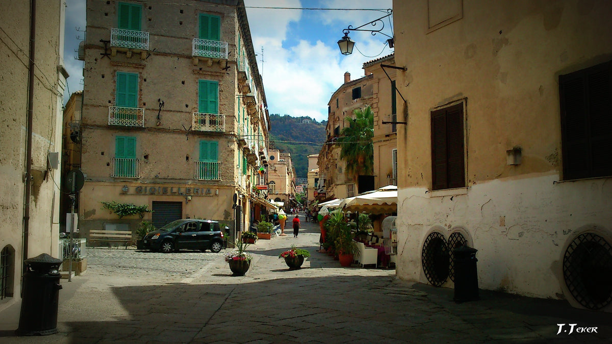 Tropea — triptych-wide | Wikimedia Commons