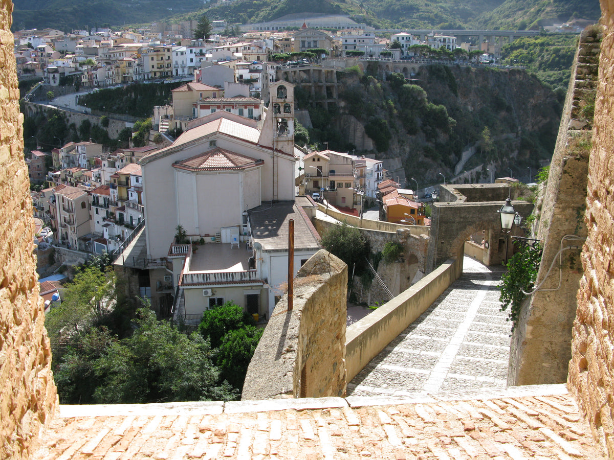 Scilla — story-01 | Wikimedia Commons