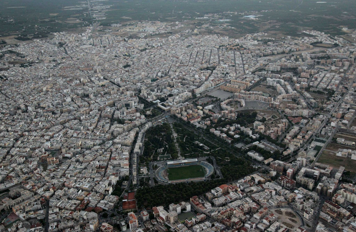 Andria — gallery-03 | Wikimedia Commons