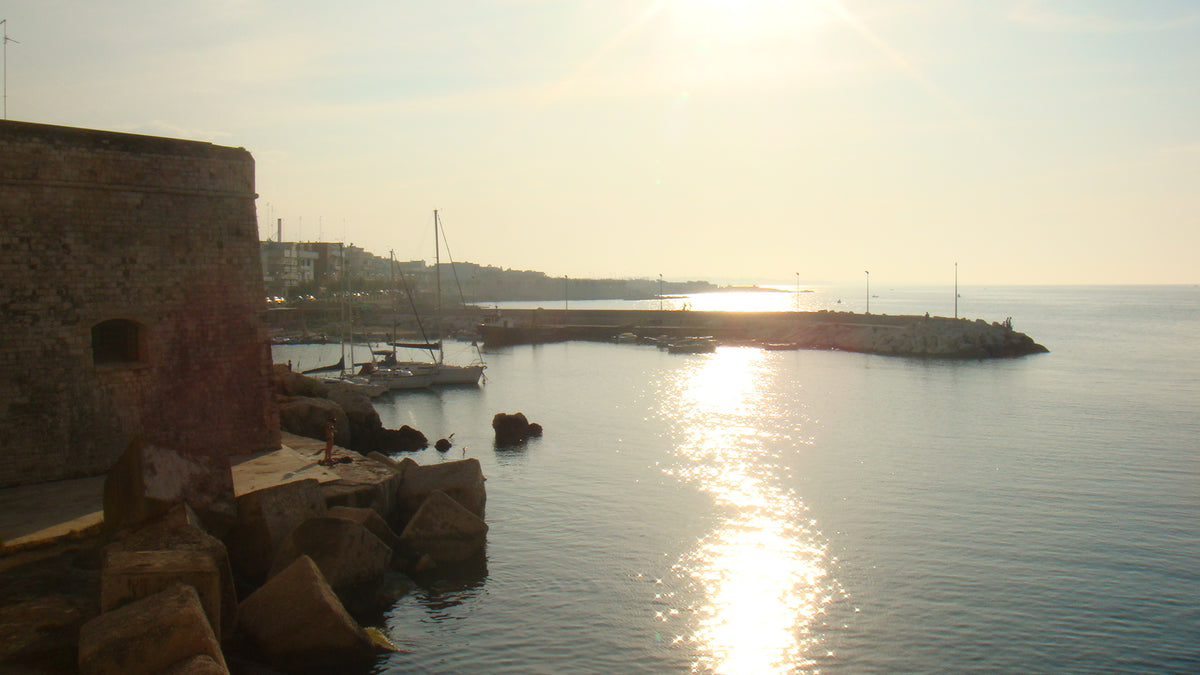 Giovinazzo — triptych-wide | Wikimedia Commons