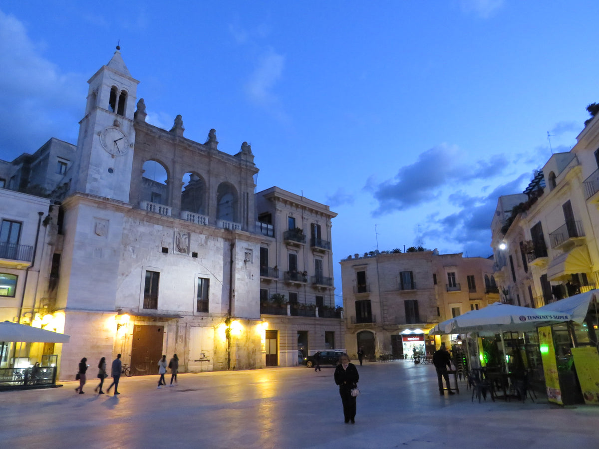 Bari — gallery-03 | Wikimedia Commons