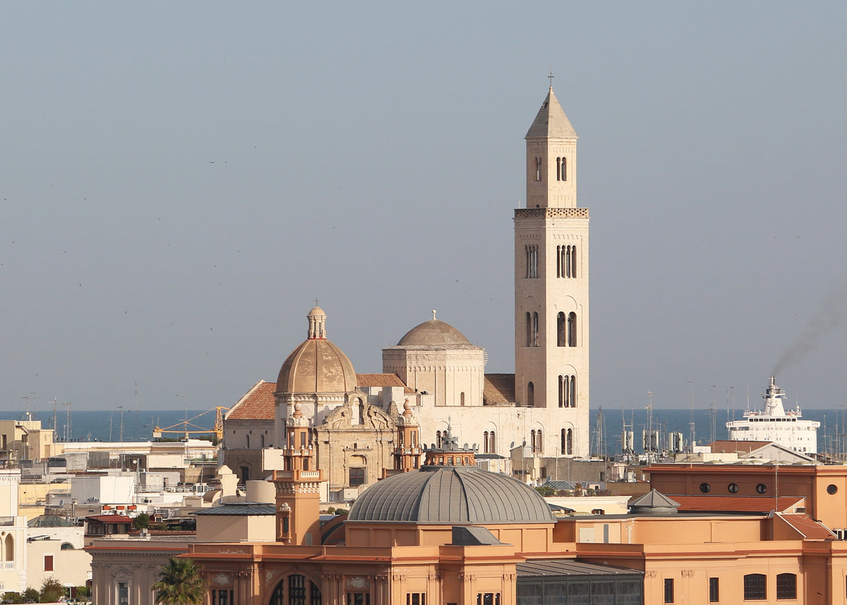 Bari — intro-wide | Wikimedia Commons